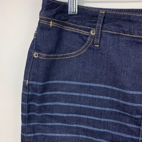 3 For $20 Fossil Classic 5 pocket Denim Jeans Skirt size: 27 - Picture 2 of 6